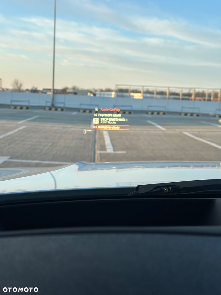 BMW Seria 3 330i xDrive M Sport - 9