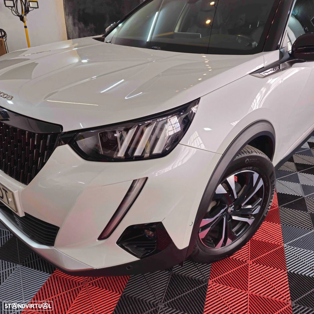 Peugeot 2008 1.2 PureTech GT EAT8 - 6
