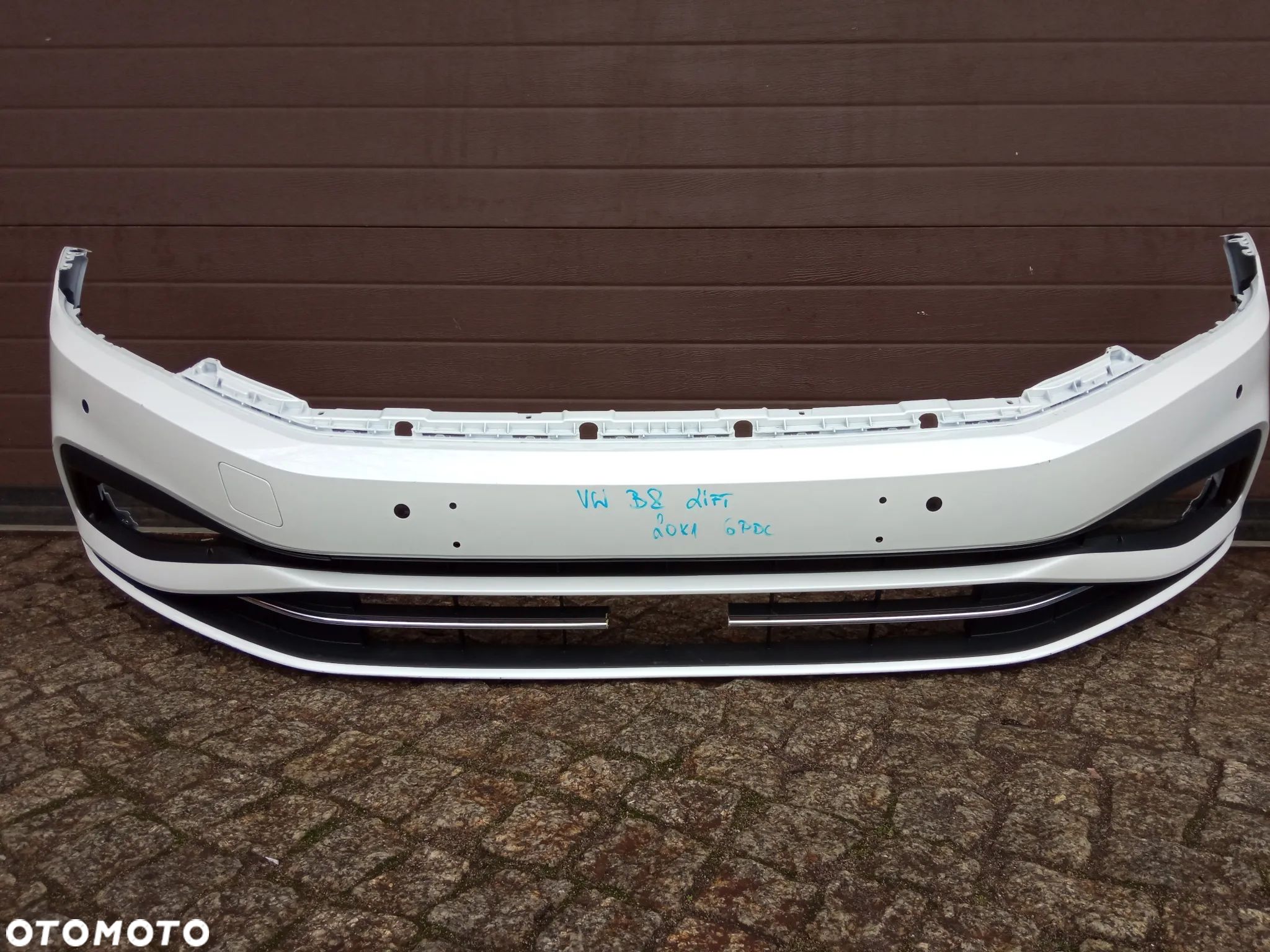 ZDERZAK PRZEDNI PRZÓD VW PASSAT B8 LIFT L0K1 6xPDC - 1