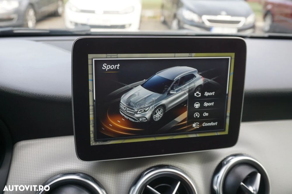 Mercedes-Benz GLA 220 d 4Matic 7G-DCT - 23