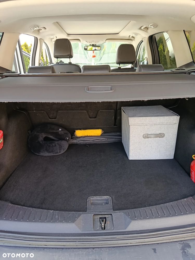 Ford Kuga - 11