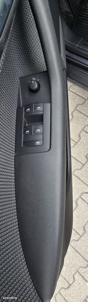 Audi A3 1.6 Attraction - 11
