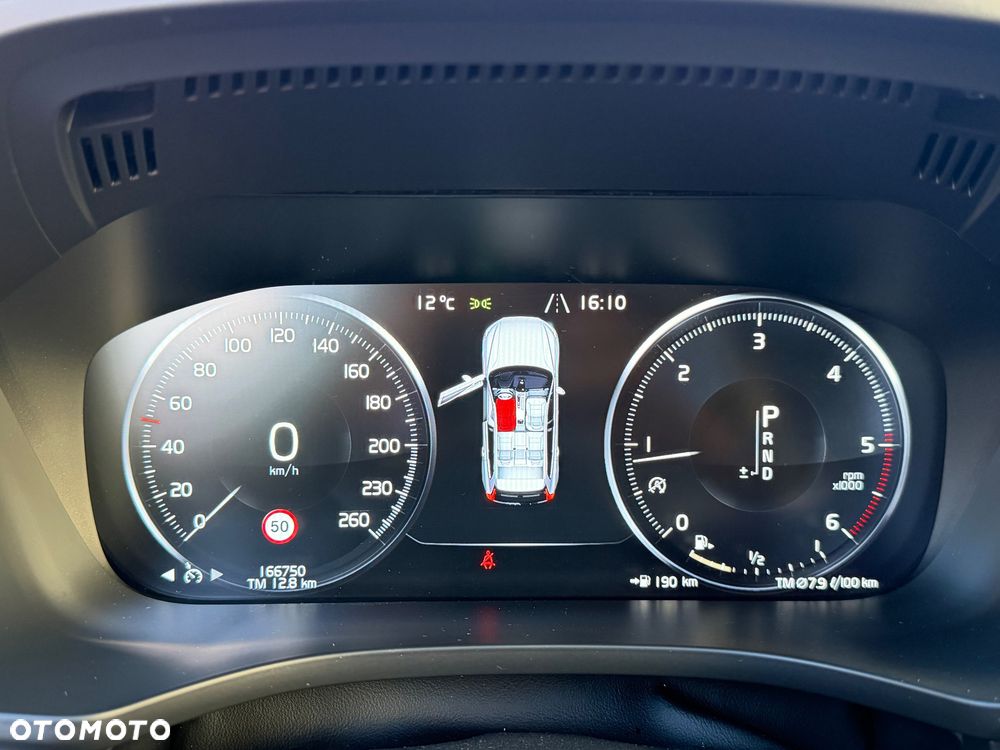 Volvo XC 60 D4 AWD Geartronic Momentum - 32