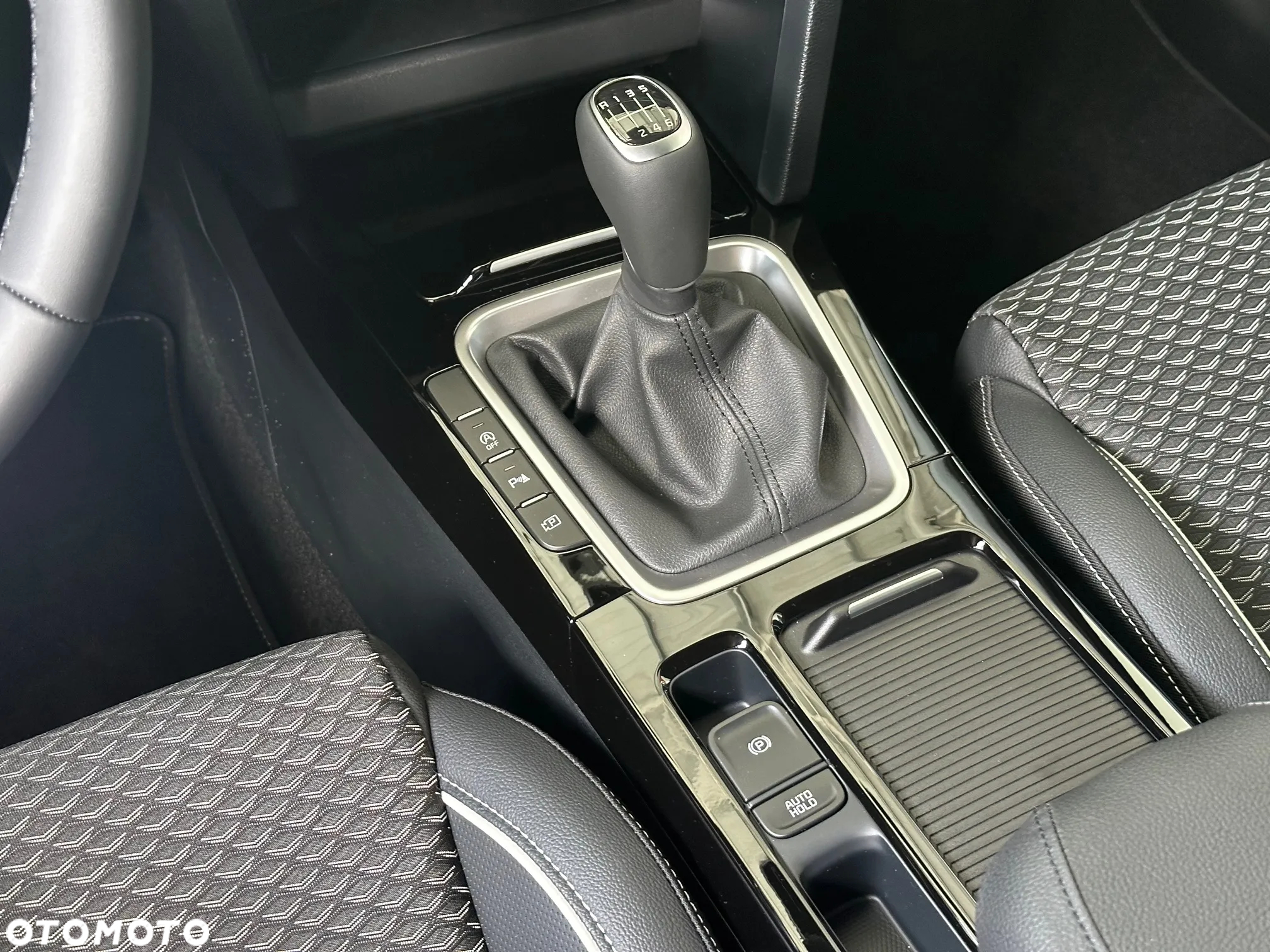 Kia XCeed 1.5 T-GDI L DCT - 17