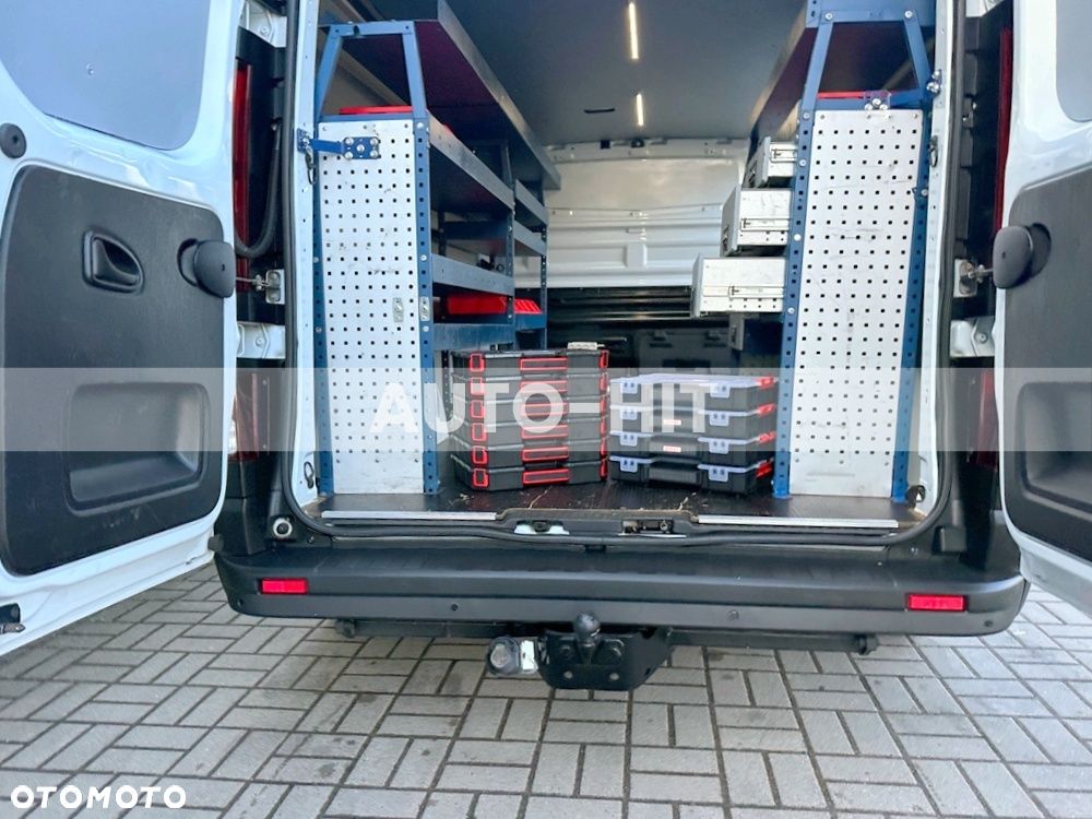 Renault Trafic - 13