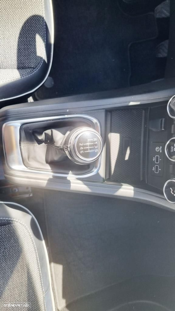Renault Captur 1.0 TCe Techno Bi-Fuel - 17