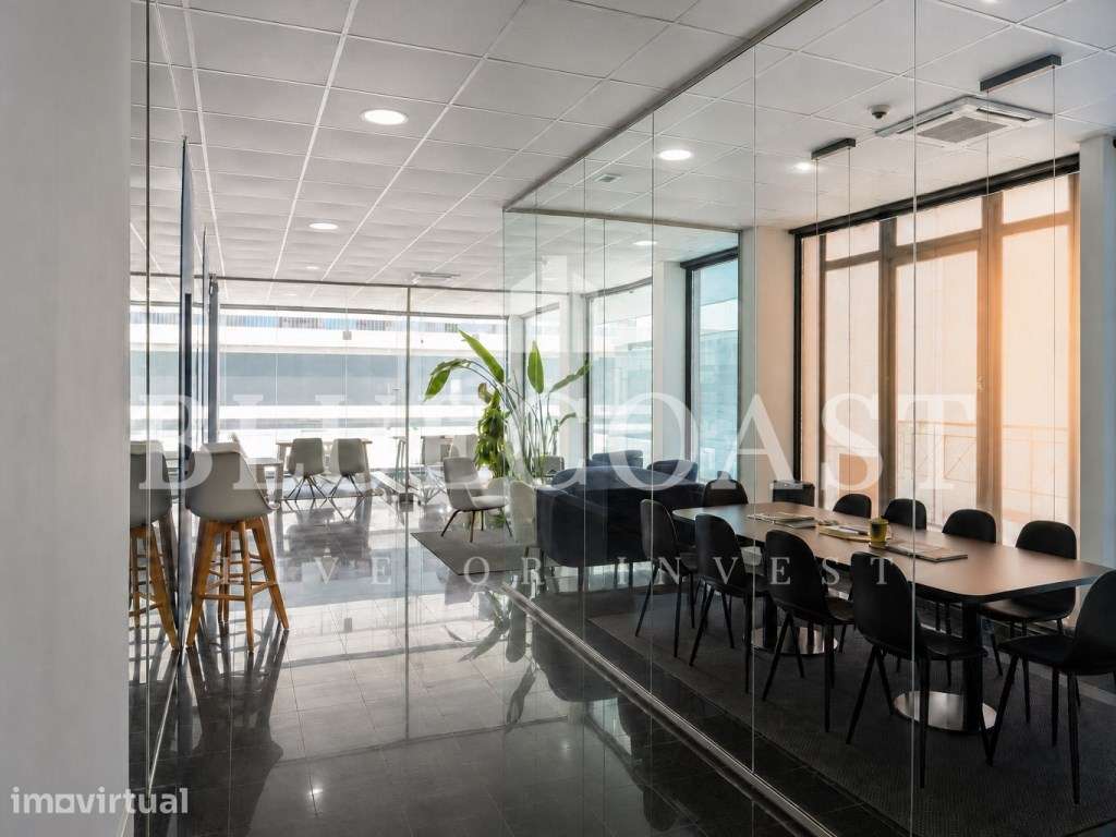 Espaço Comercial com excelente potencial e estacionamento - Grande imagem: 5/26