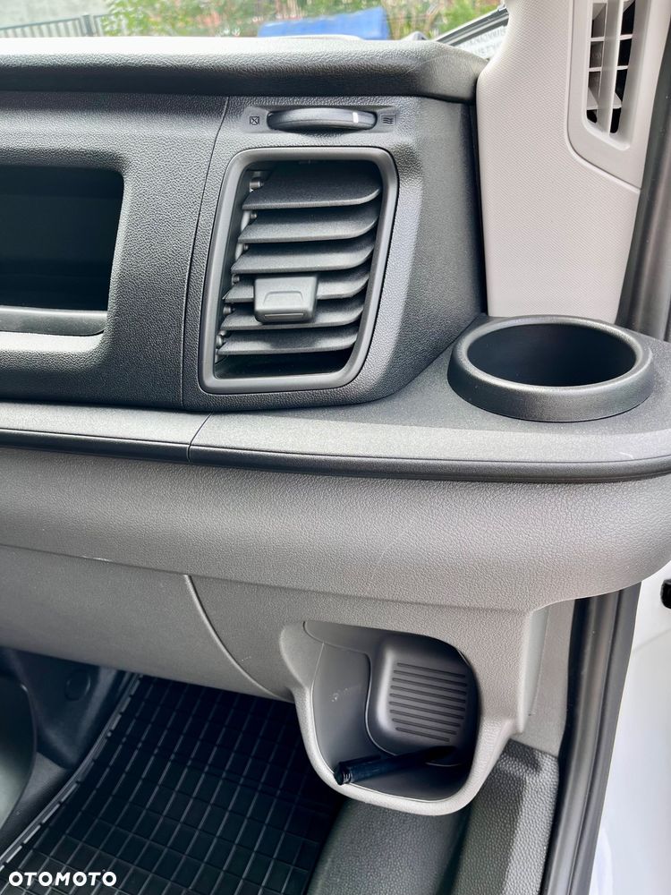 Ford Transit - 27