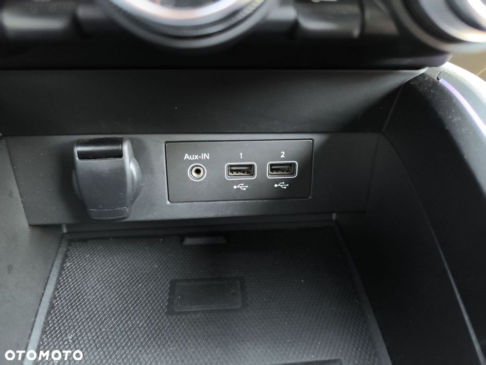 Renault Clio 1.0 TCe Techno - 21