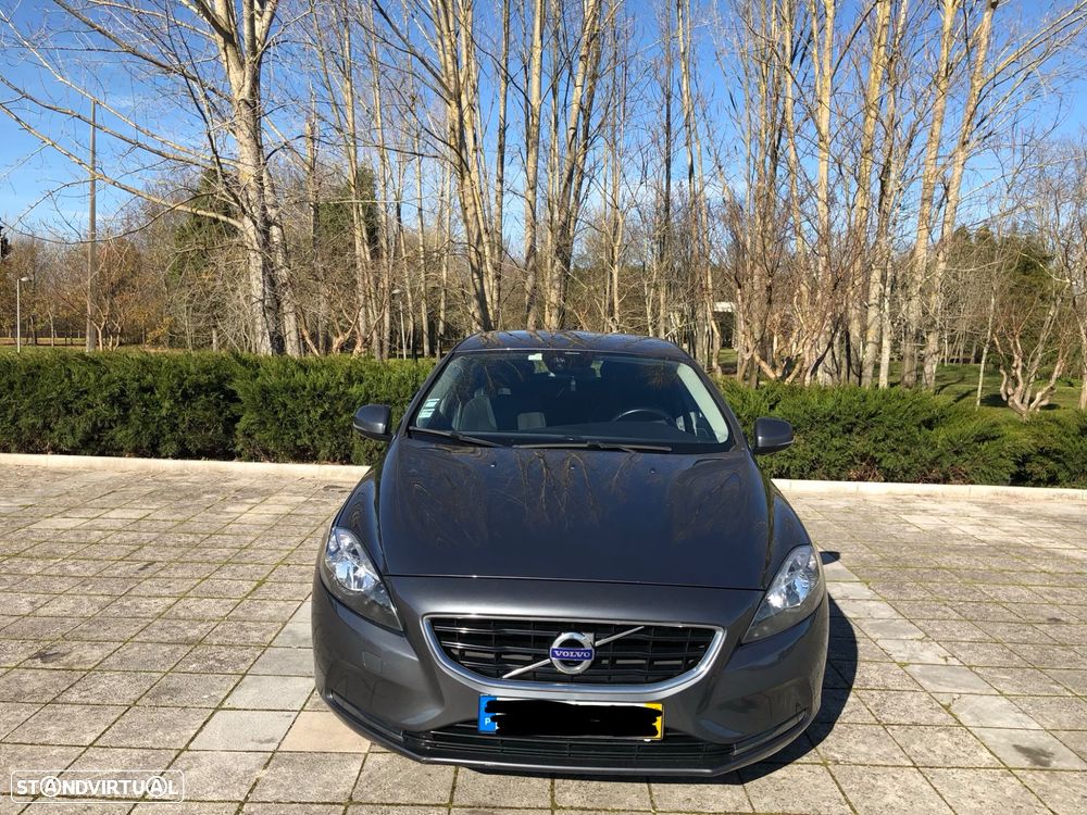 Volvo V40 1.6 D2 Momentum - 1