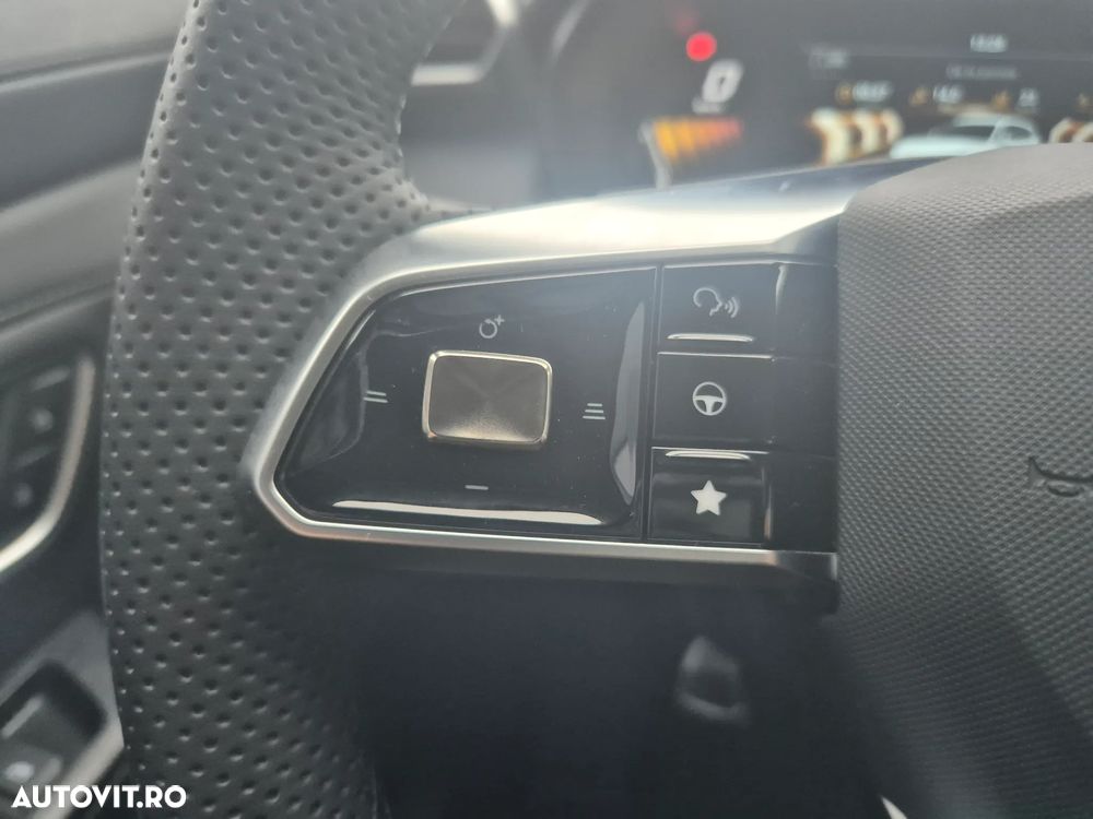 MG ZS HEV 1.5 GSI AT Exclusive - 14