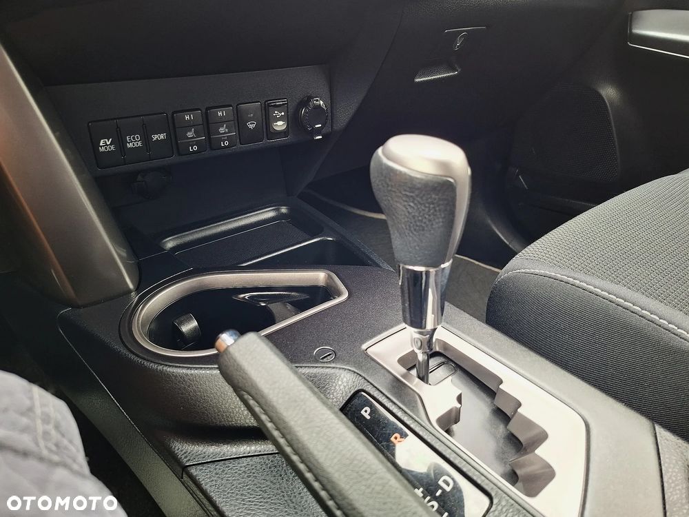 Toyota RAV4 - 23