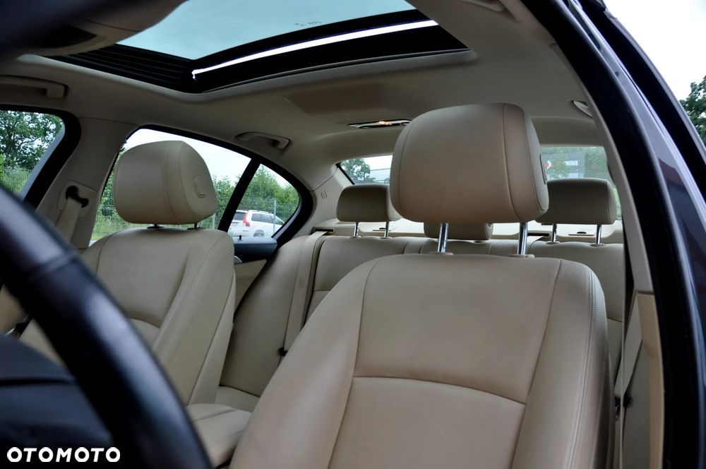 BMW Seria 5 520d Blue Performance - 28