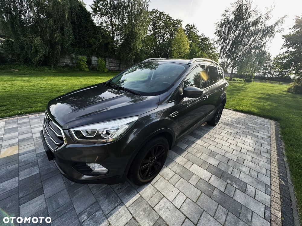 Ford Kuga 2.0 EcoBlue TITANIUM - 4