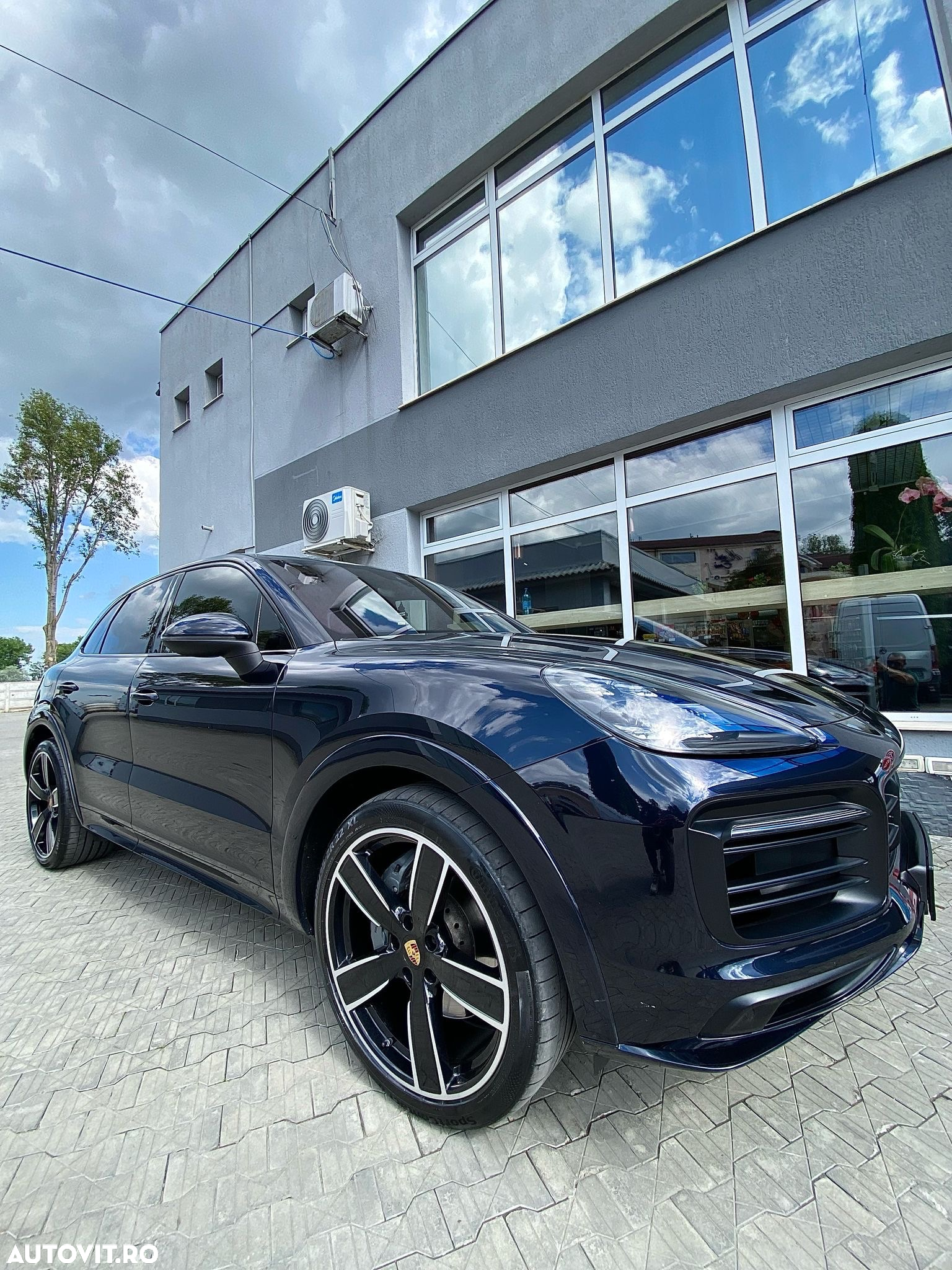 Porsche Cayenne S - 3