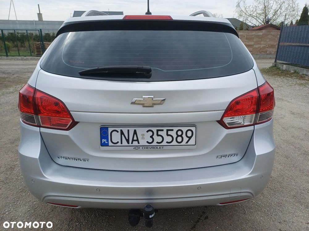 Chevrolet Cruze 1.6 LS+ - 4