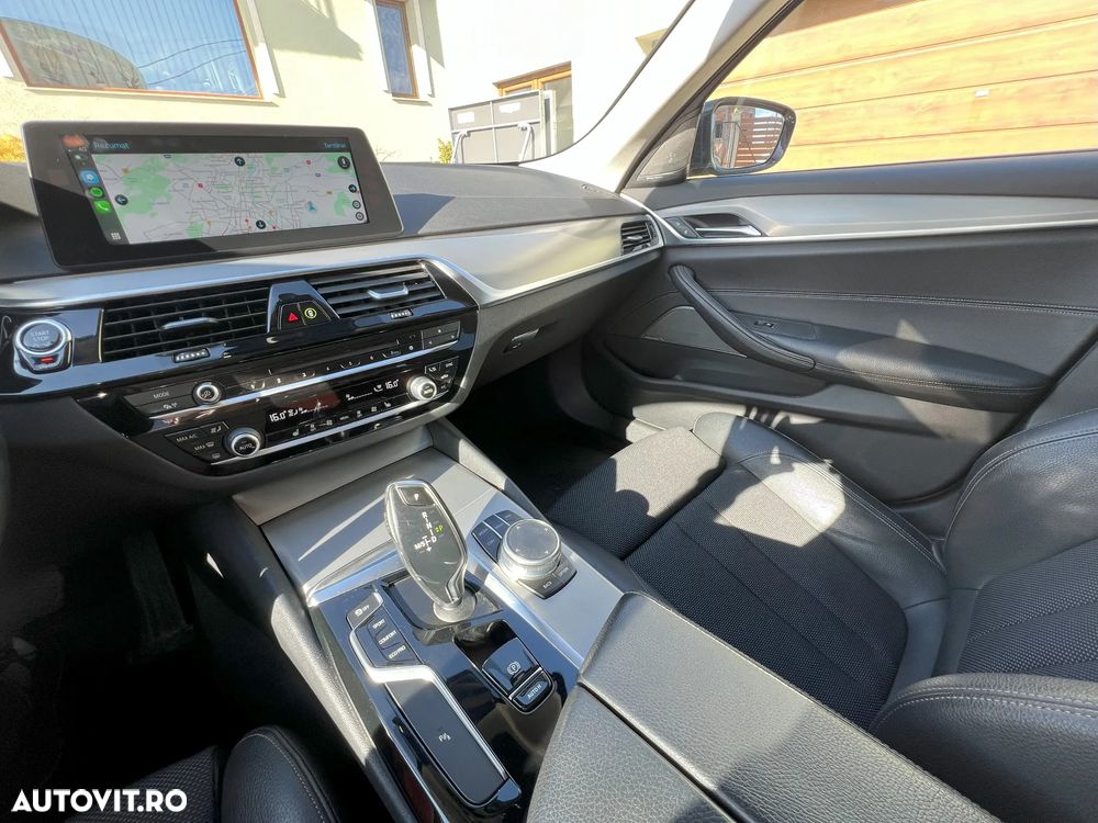 BMW Seria 5 520d xDrive Aut. Sport Line - 12