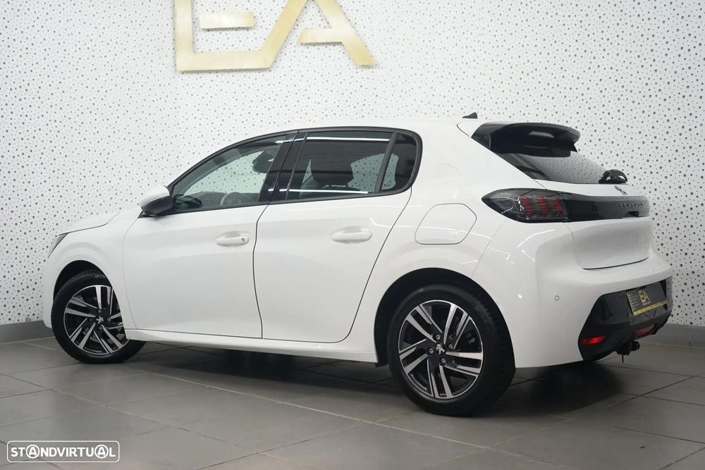 Peugeot 208 - 7