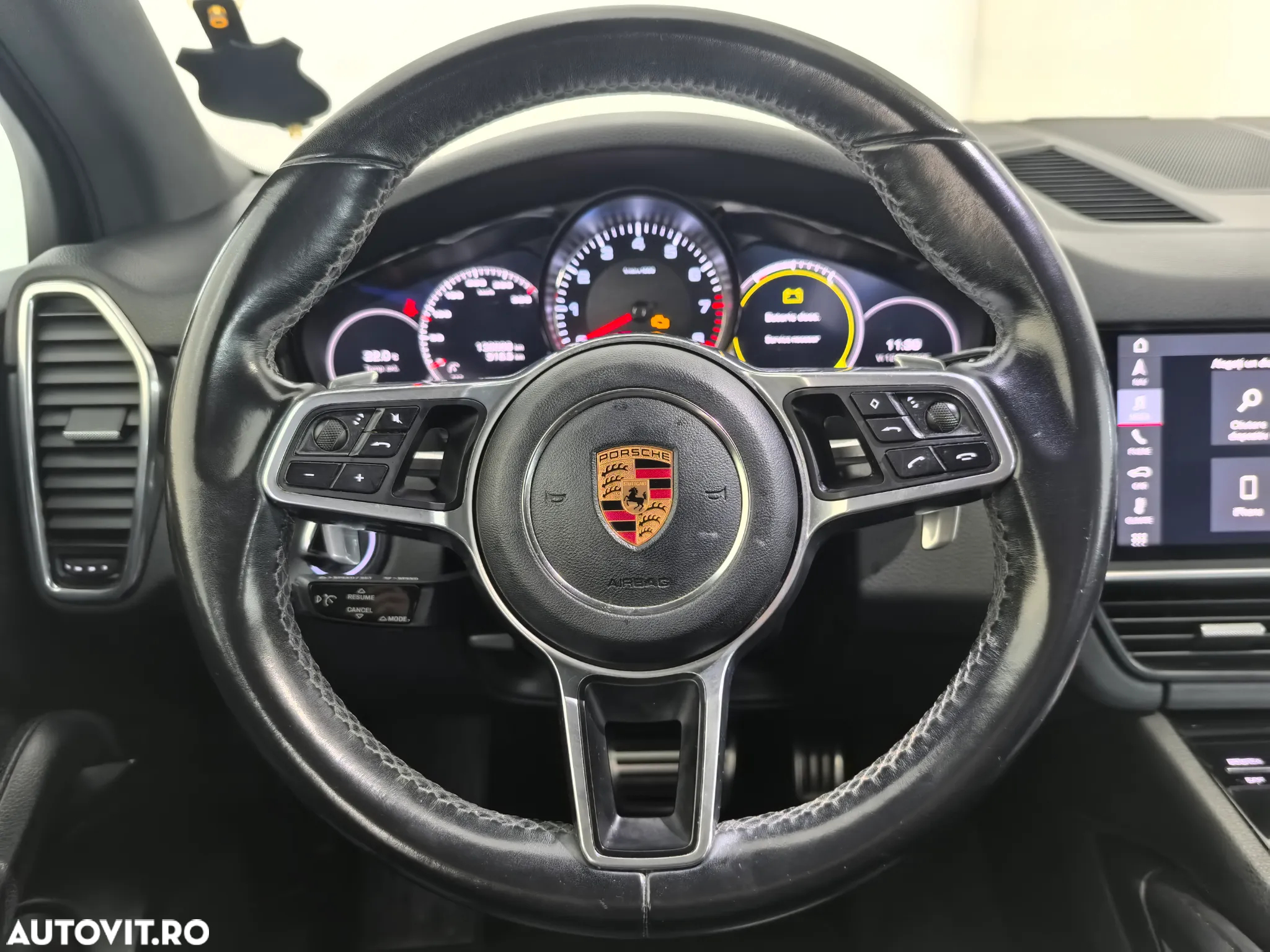 Porsche Cayenne - 11
