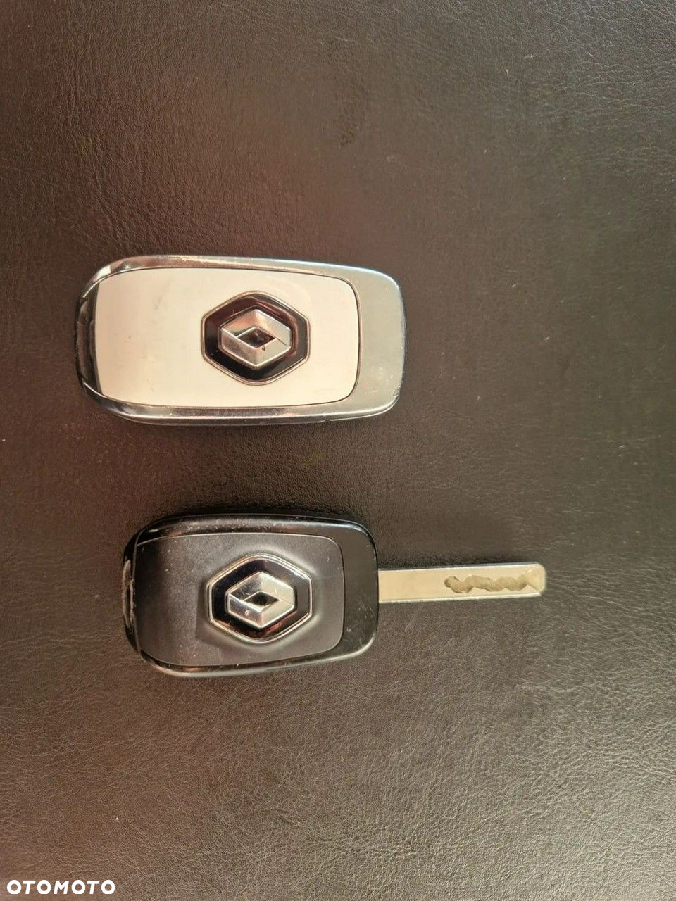 Renault Clio 1.6 E-TECH Intens - 33