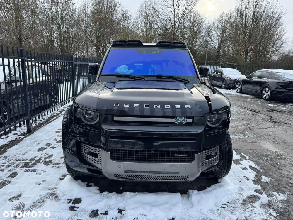 Land Rover Defender - 13