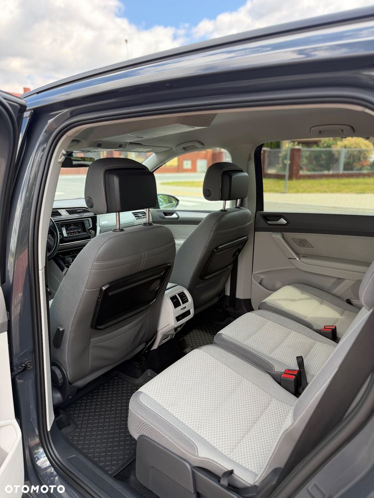 Volkswagen Touran 1.6 TDI SCR BlueMotion Technology DSG Trendline - 29