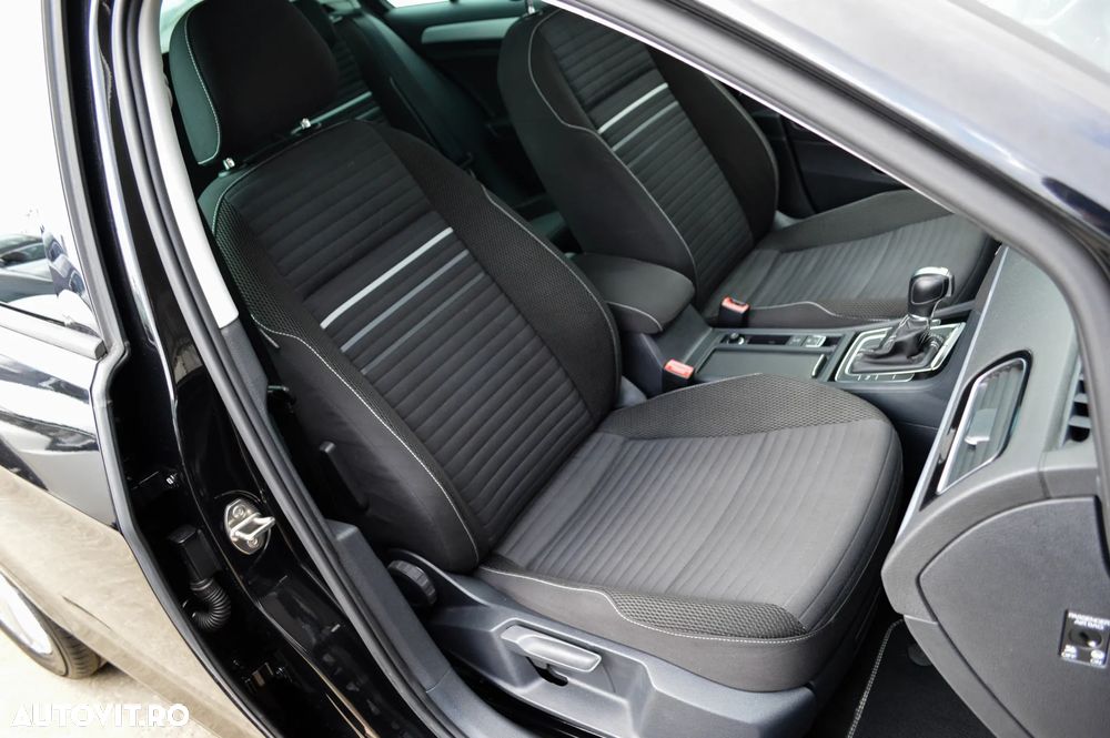 Volkswagen Golf 1.4 TSI BlueMotion Technology DSG Cup - 20