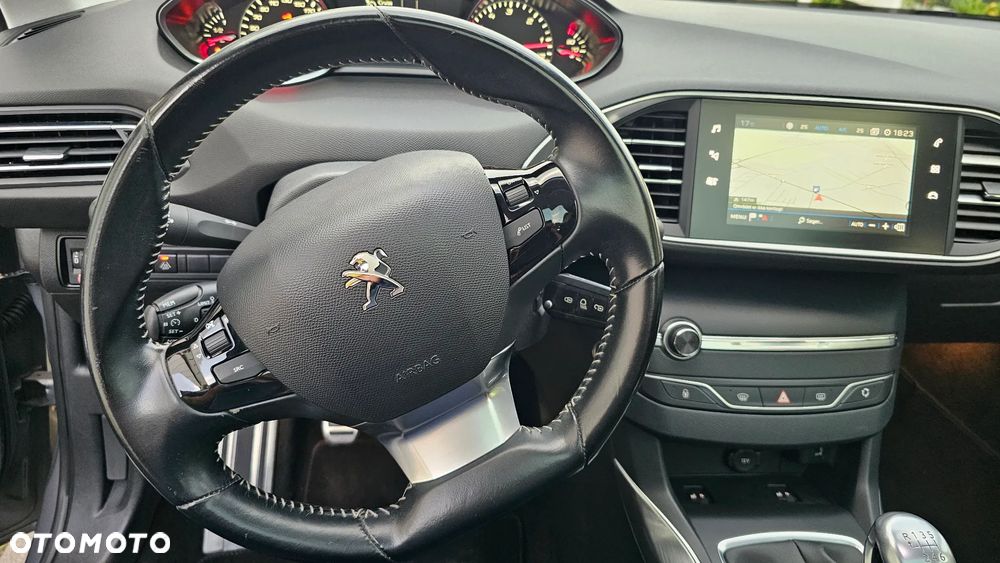 Peugeot 308 BlueHDi FAP 120 Stop&Start Allure - 27