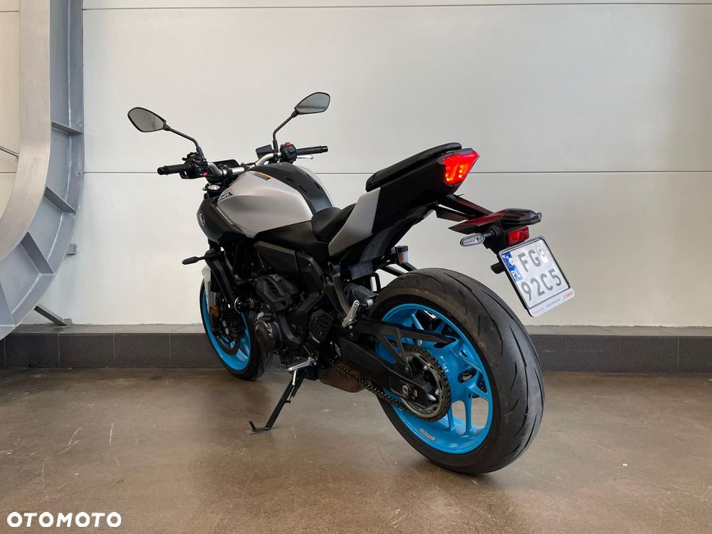 Yamaha MT - 4