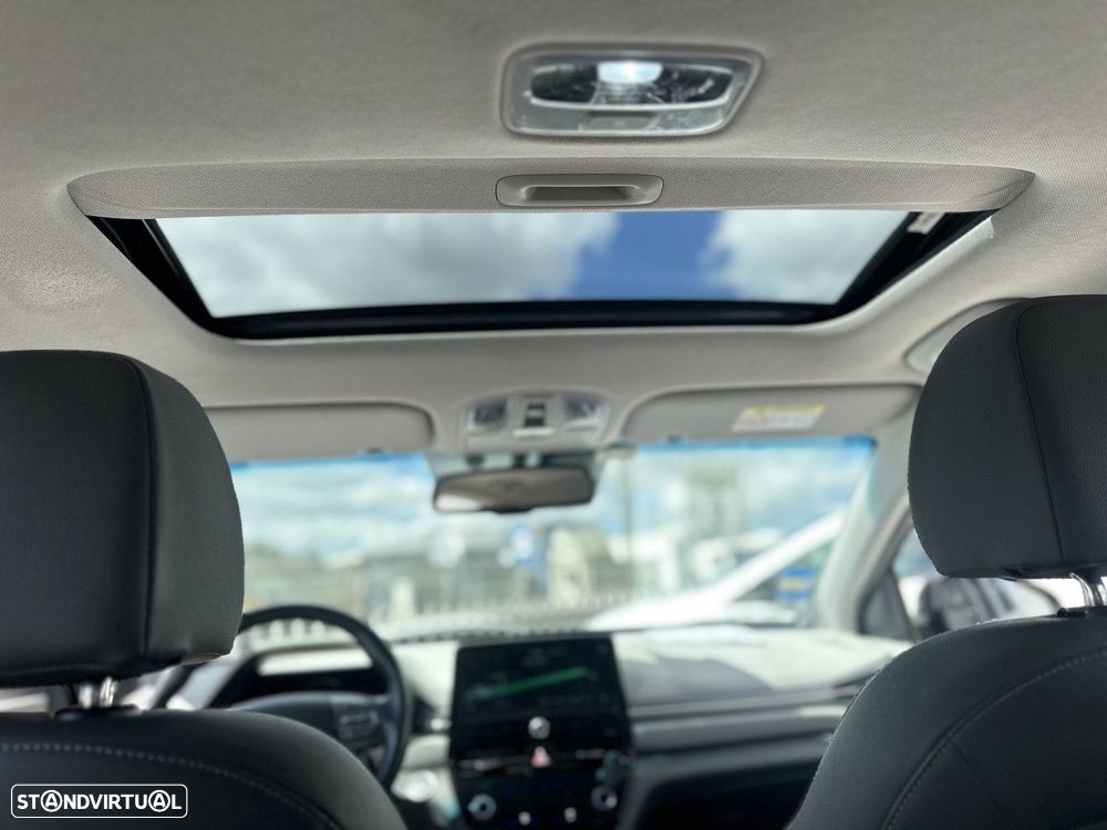 Hyundai Ioniq - 31