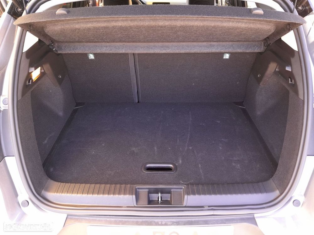 Renault Captur 1.0 TCe Techno Bi-Fuel - 24