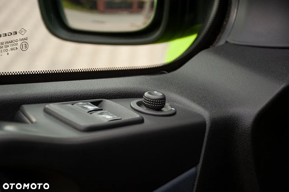 Opel Vivaro - 31