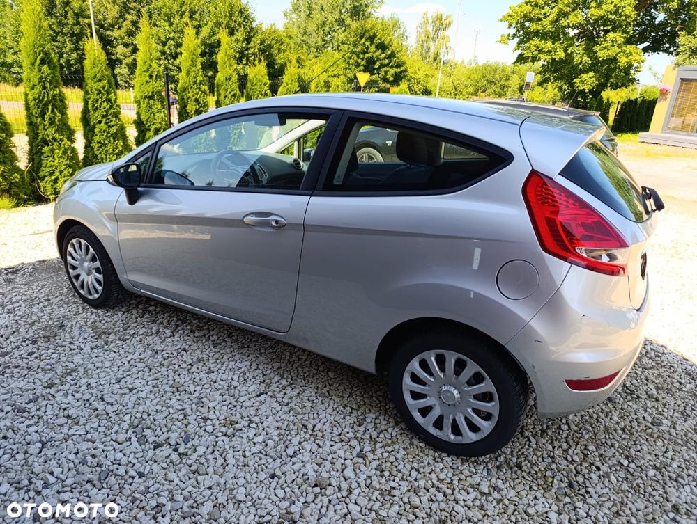 Ford Fiesta - 2