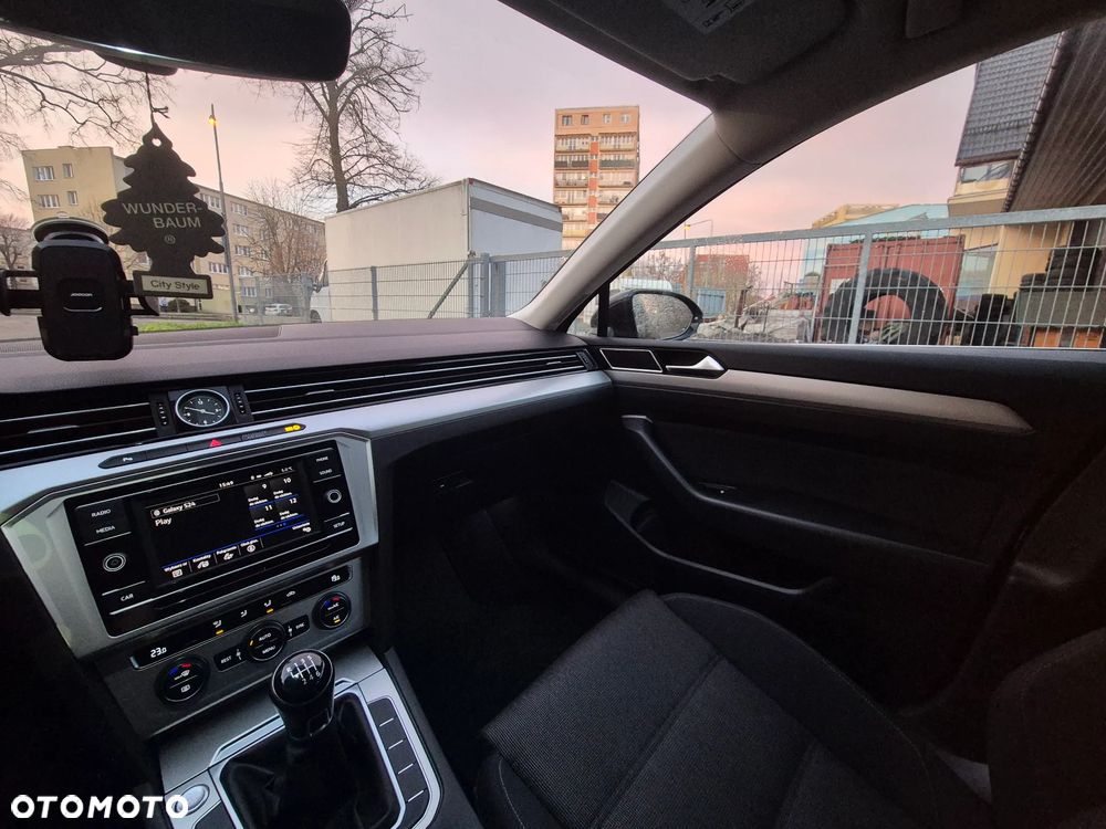 Volkswagen Passat 1.4 TSI BMT ACT Trendline - 13