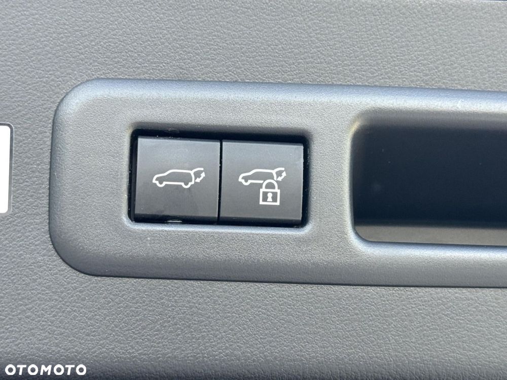 Lexus LBX 1.5 Hybrid Cool - 24