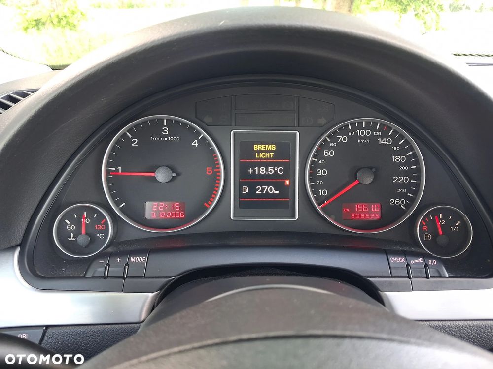 Audi A4 Avant 2.0 TDI - 2