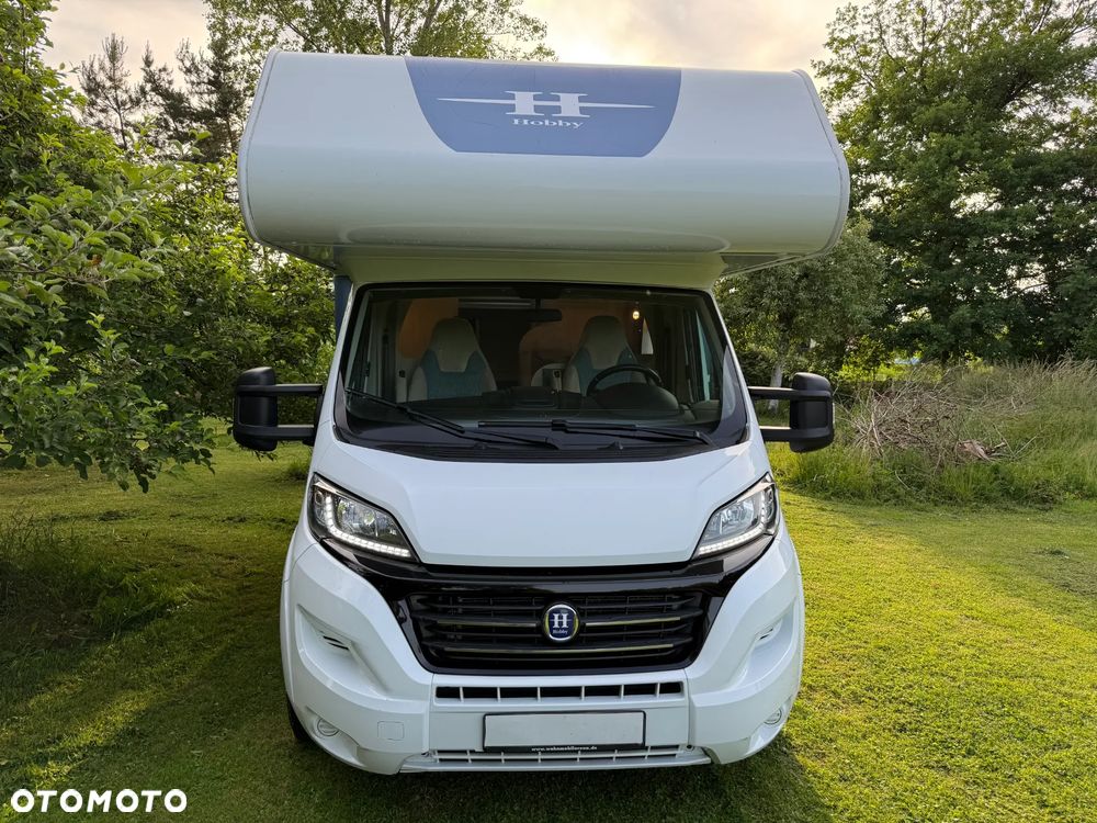 Hobby Kamper,camper I właściciel garażowany 6-osób - 2