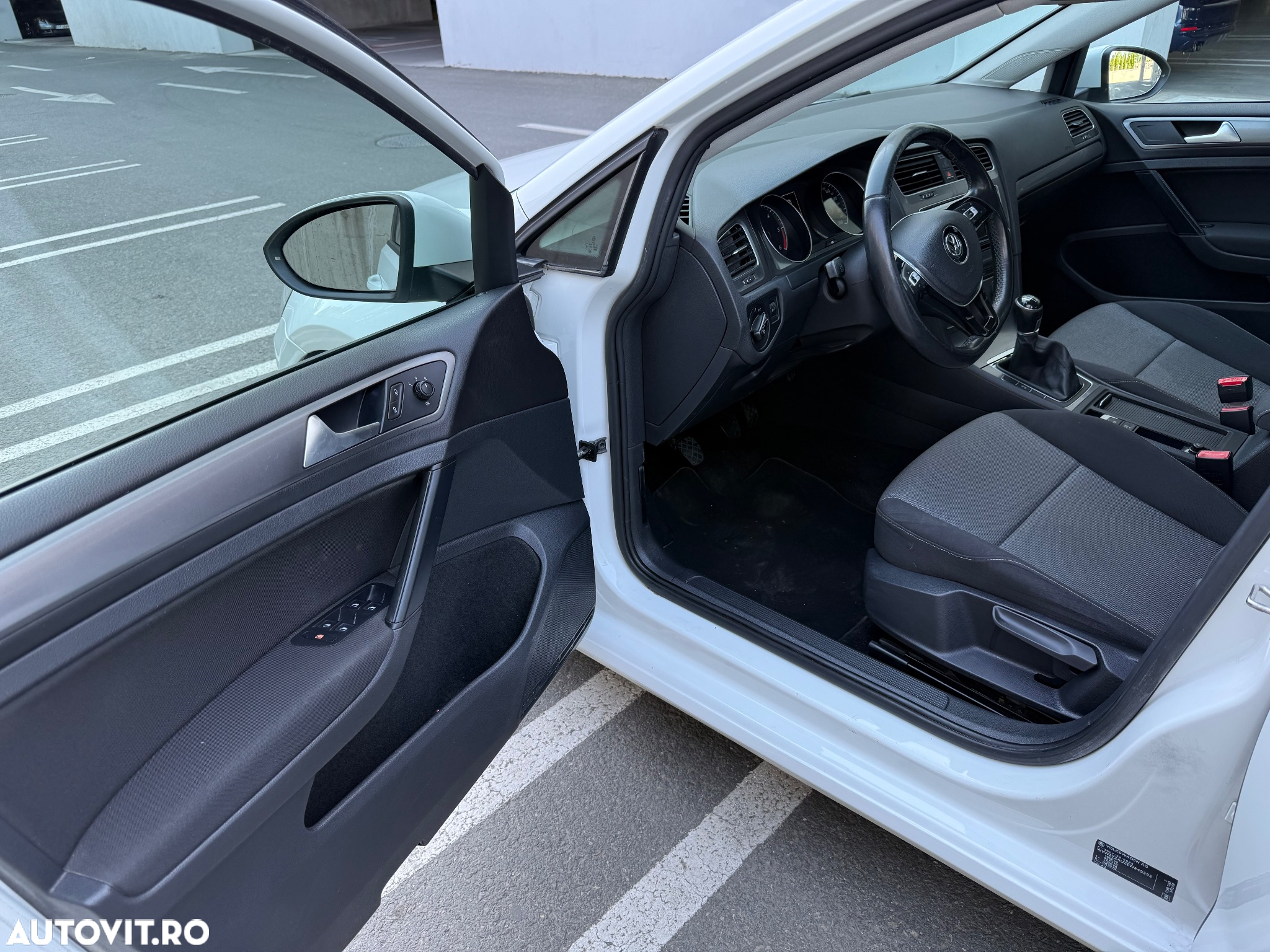 Volkswagen Golf 1.6 TDI BMT Trendline - 7