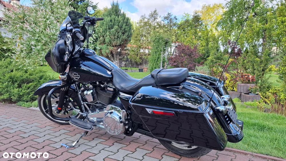 Harley-Davidson Touring Street Glide - 3