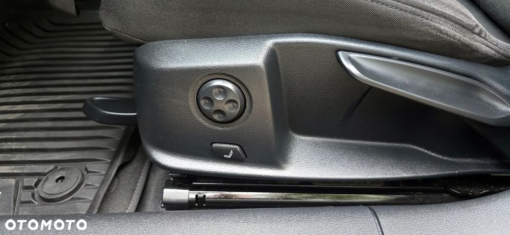 Audi A4 Avant 40 TDI quattro S tronic - 16