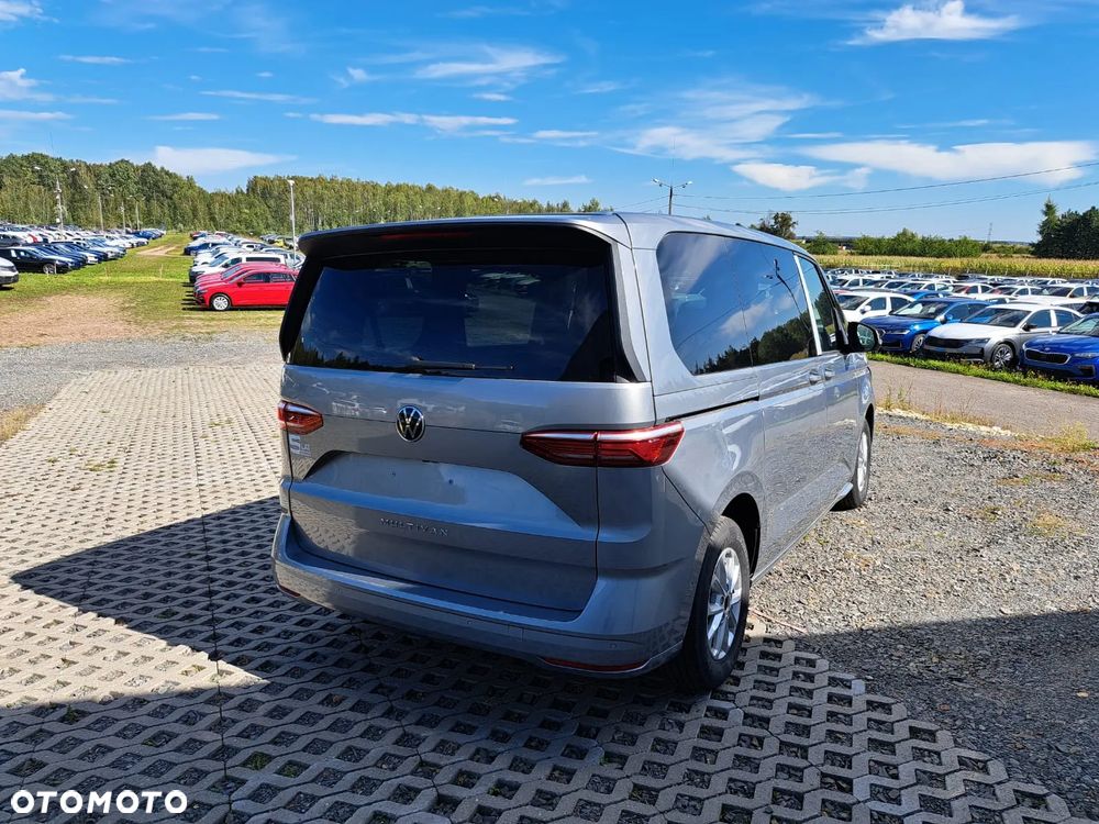 Volkswagen Multivan 2.0 TDI L1 Family DSG - 9