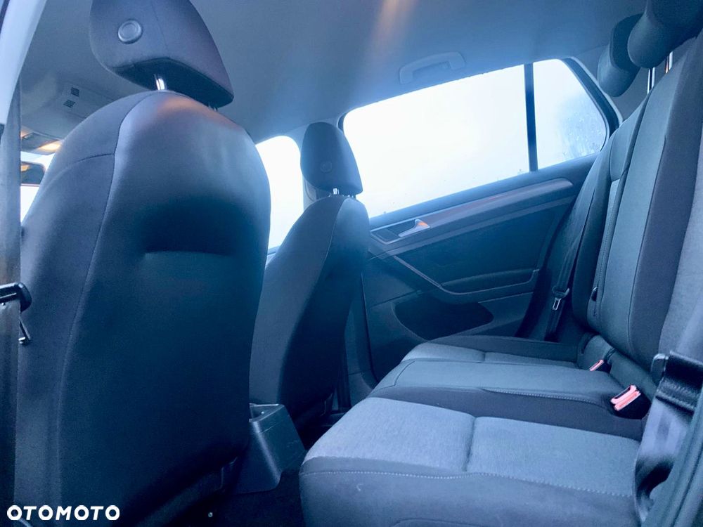 Volkswagen Golf 1.2 TSI BMT Trendline - 11