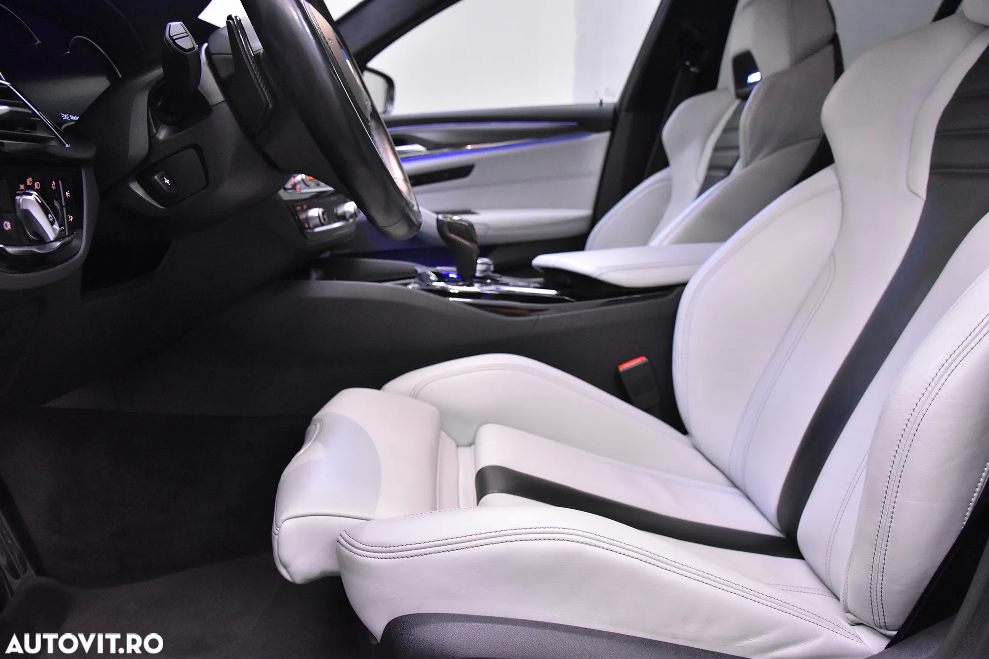 BMW M5 AT - 25