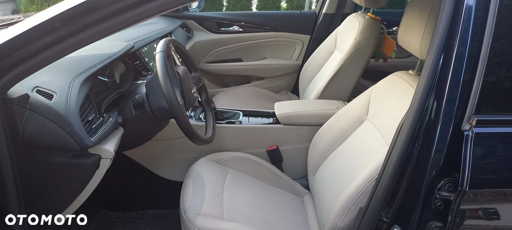 Opel Insignia 1.5 T Elite S&S Eco - 12