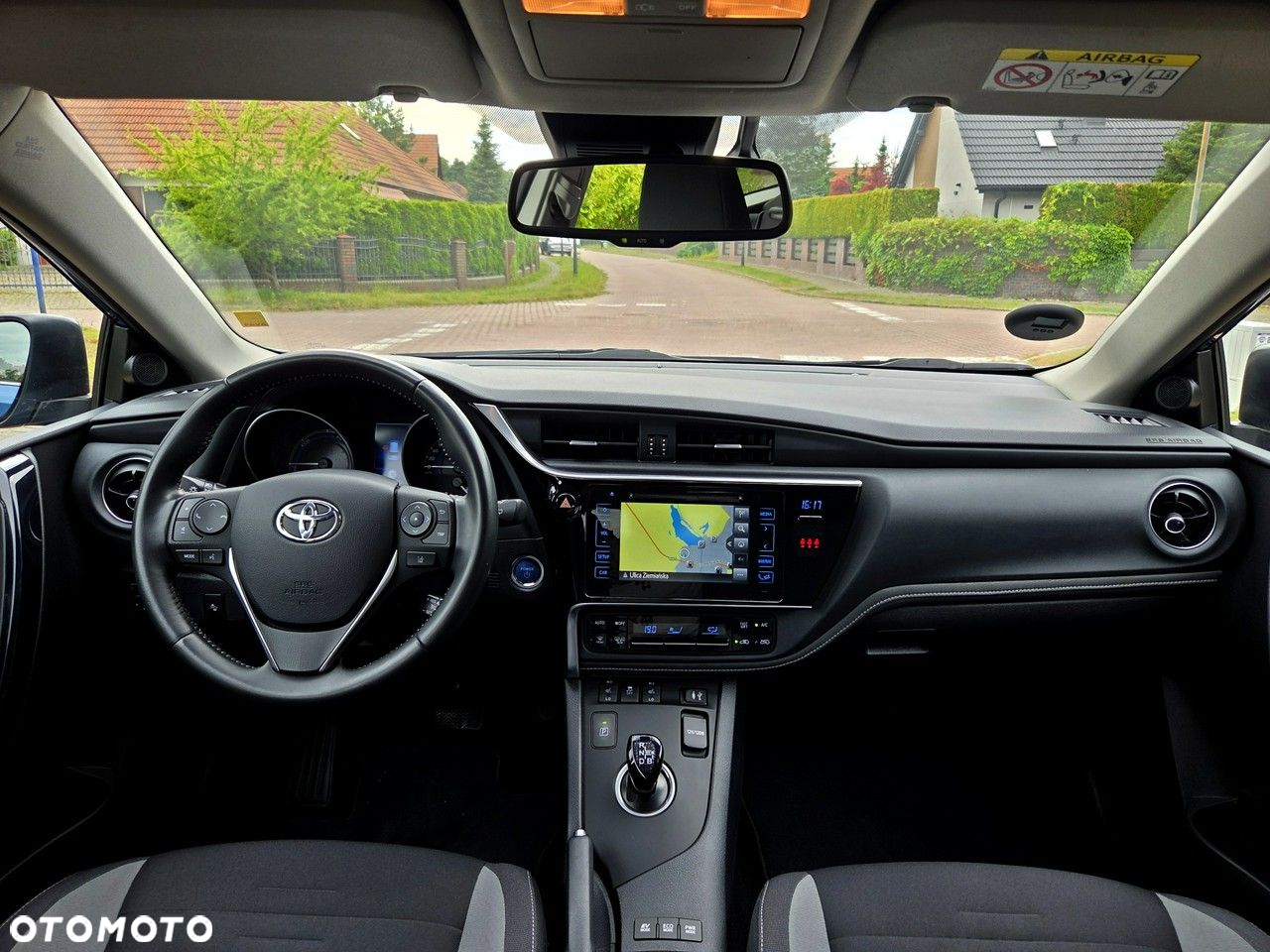 Toyota Auris - 13