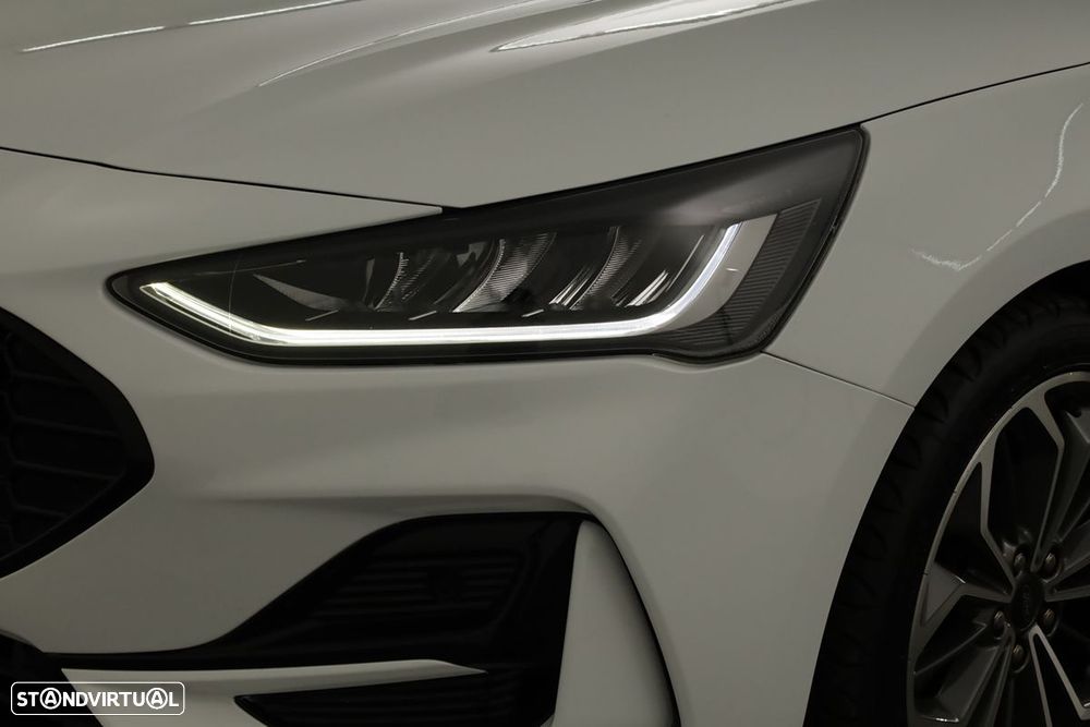 Ford Focus 1.0 EcoBoost MHEV ST-Line X Aut. - 6