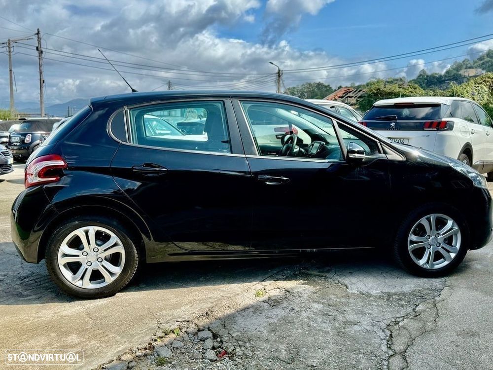 Peugeot 208 1.2 VTi SE Style - 15