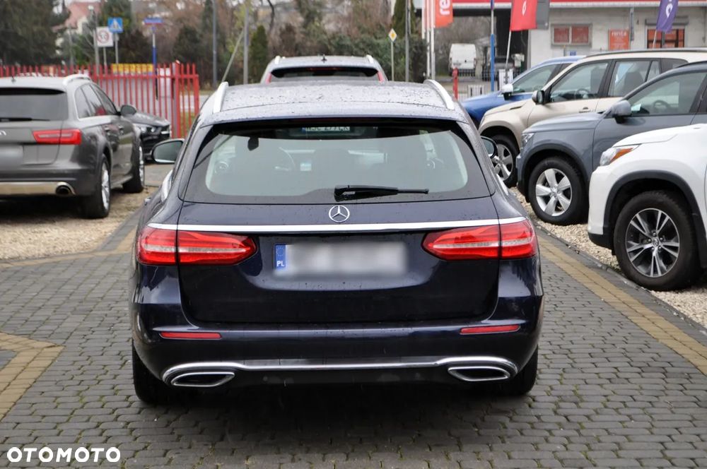 Mercedes-Benz Klasa E 350 d 4Matic 9G-TRONIC Exclusive - 10