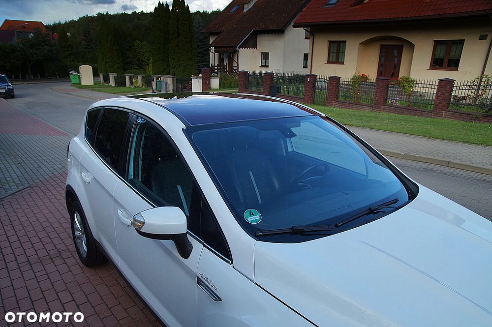 Ford Kuga 2.0 TDCi 4x4 Titanium - 23