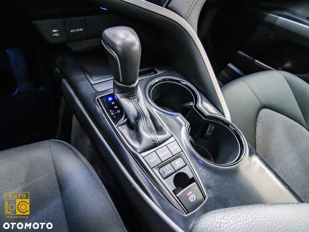 Toyota Camry 2.5 Hybrid Prestige CVT - 23